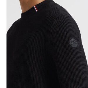 Moncler Black Waffle Knot Sweater XXL Worn Once (too large) Current model